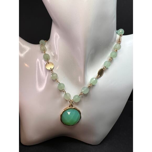 Vivi Love Green Glass Beaded Pendant Necklace Gold Tone 20in - Picture 9 of 14